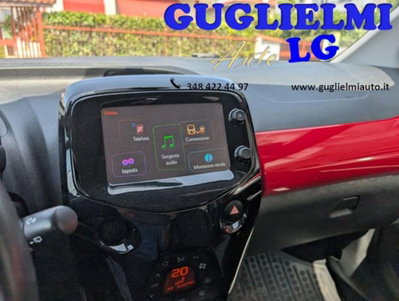 Toyota Aygo 1.0 VVT-i 69 CV 5 porte x-wave (16)