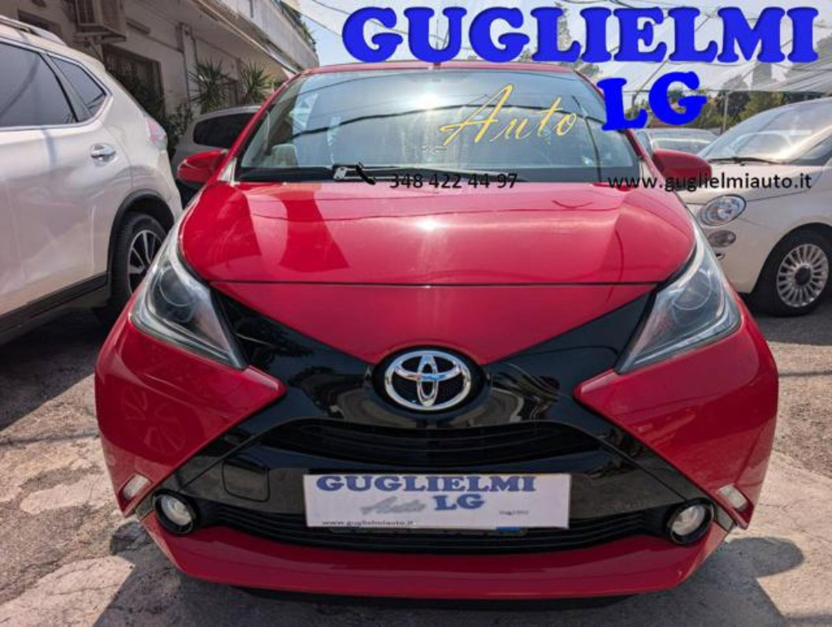 Toyota Aygo 1.0 VVT-i 69 CV 5 porte x-wave (2)