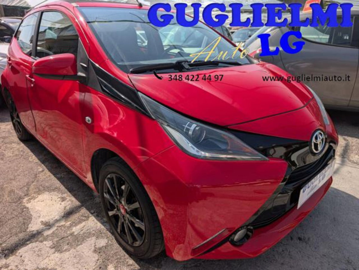 Toyota Aygo 1.0 VVT-i 69 CV 5 porte x-wave (3)