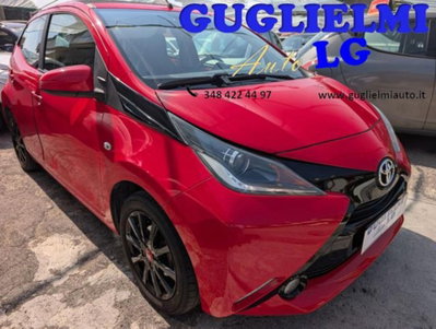 Toyota Aygo 1.0 VVT-i 69 CV 5 porte x-wave (3)