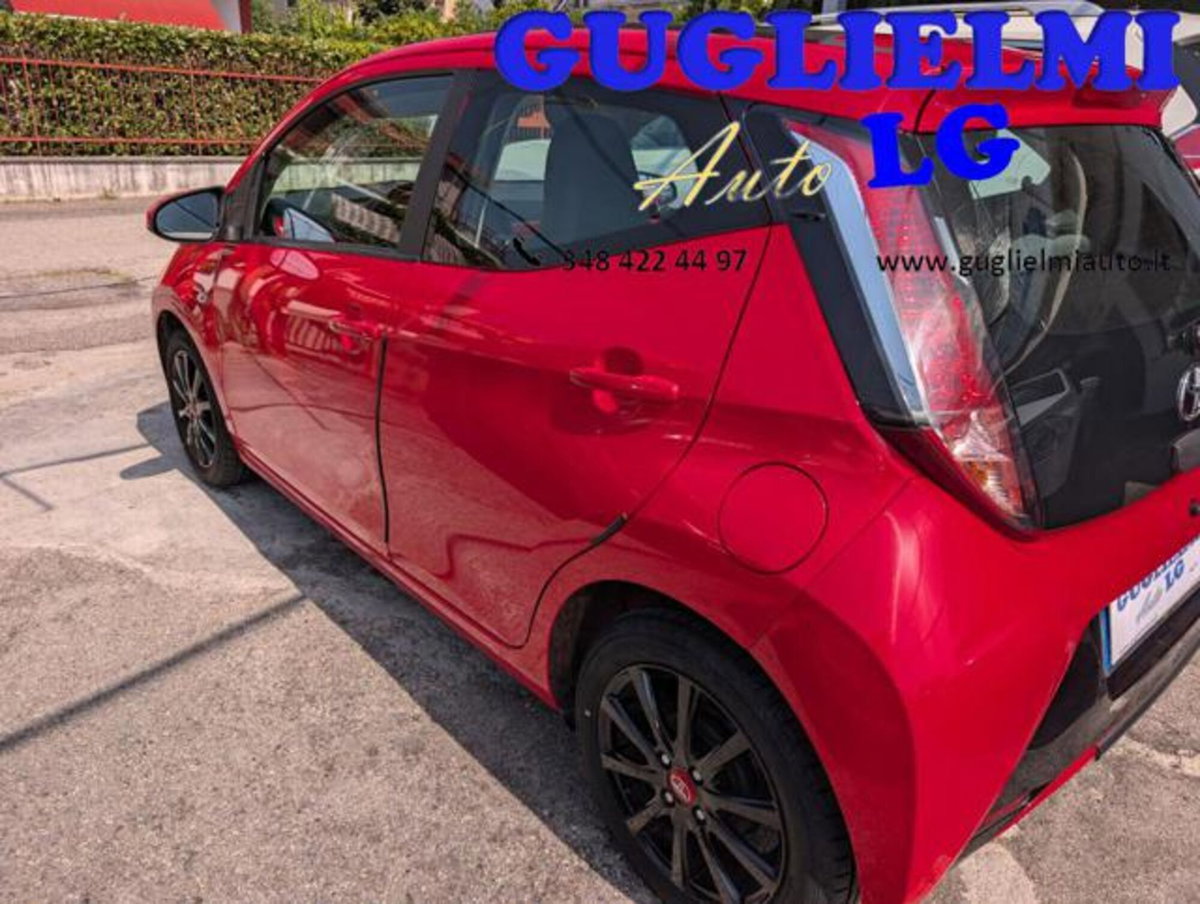 Toyota Aygo 1.0 VVT-i 69 CV 5 porte x-wave (5)