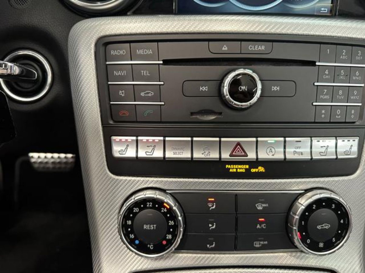 Mercedes-Benz SLC 200 Sport (12)