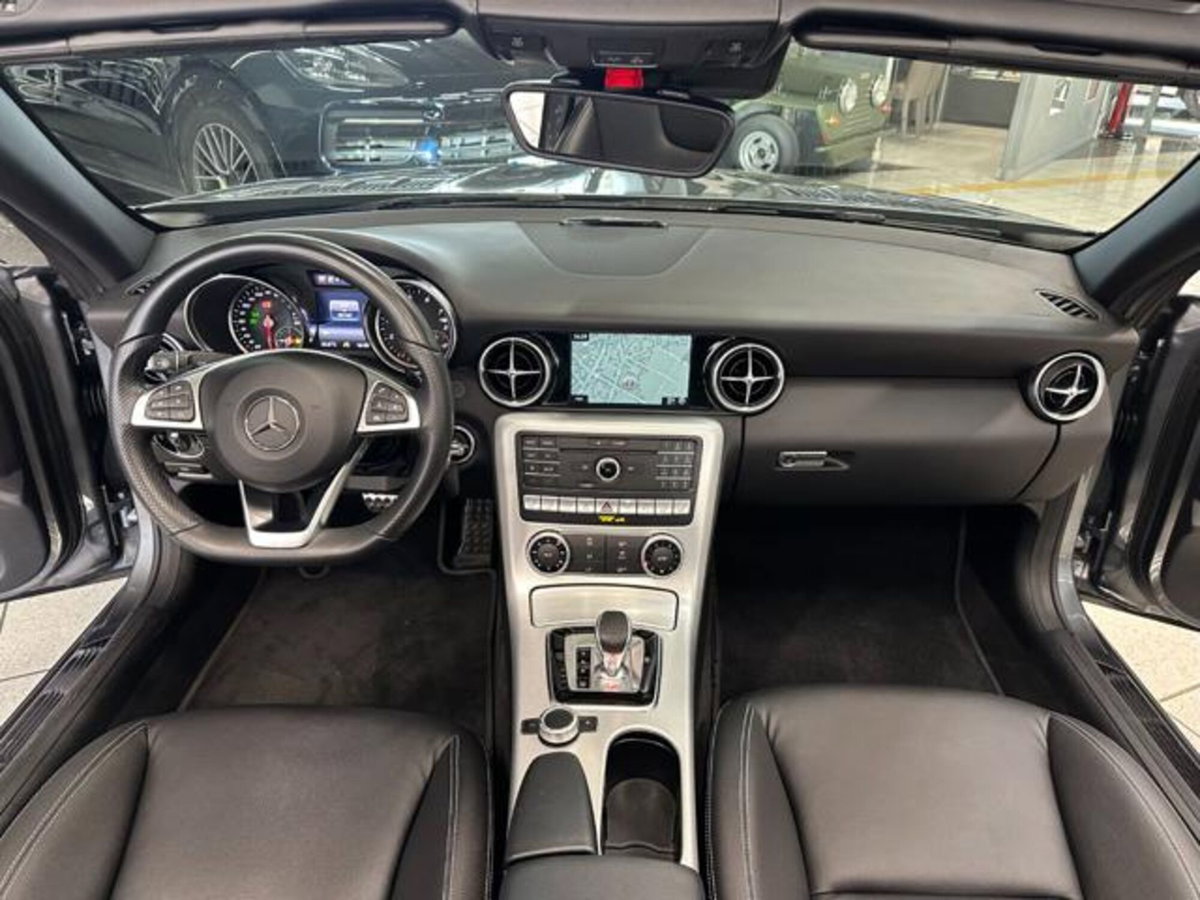 Mercedes-Benz SLC 200 Sport (8)