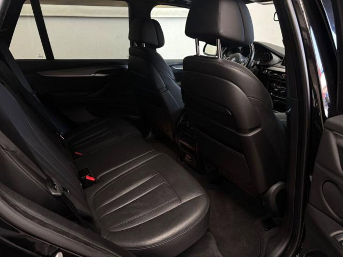 BMW X5 xDrive50i (11)