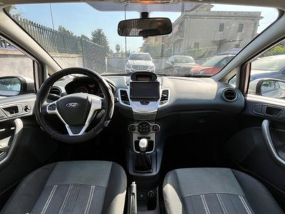 Ford Fiesta 1.2 82CV 5 porte (11)