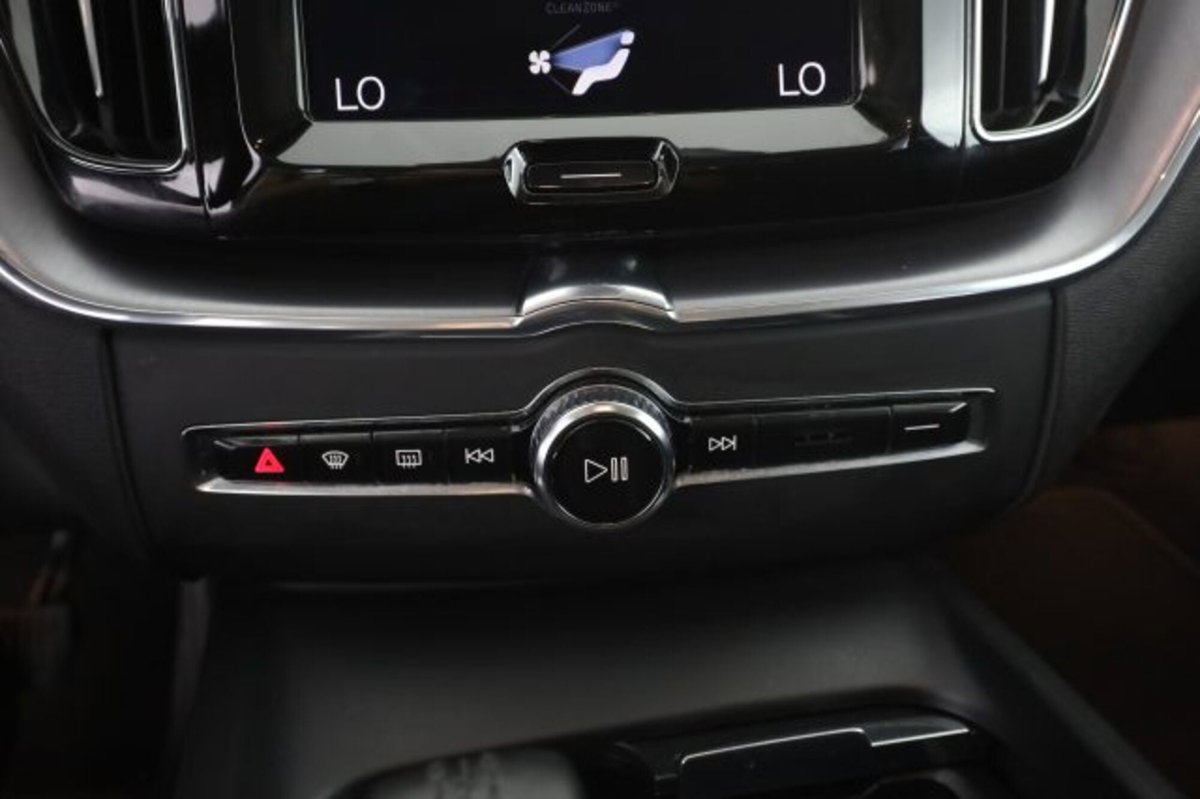 Volvo XC60 B4 (d) AWD Geartronic Business Plus (12)