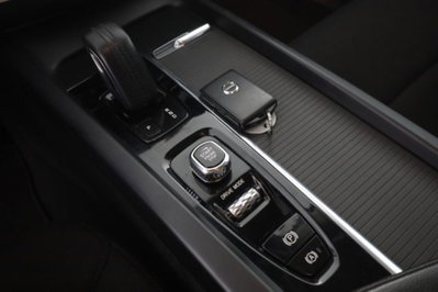 Volvo XC60 B4 (d) AWD Geartronic Business Plus (13)