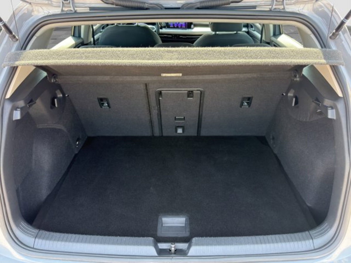 Volkswagen Golf Variant 2.0 TDI SCR DSG Life (14)