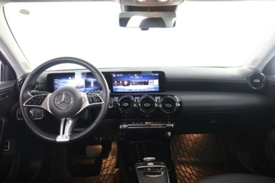 Mercedes-Benz Classe A Sedan 180 d Progressive Advanced Plus auto (4)