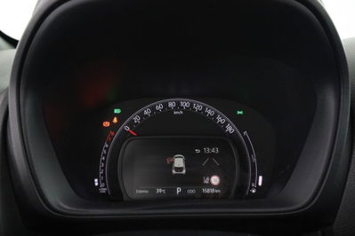 Toyota Aygo X 1.0 Lounge Air 72cv s-cvt (7)