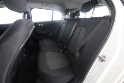 BMW Serie 1 116d 2.0 116CV cat 5 porte Attiva DPF (3)