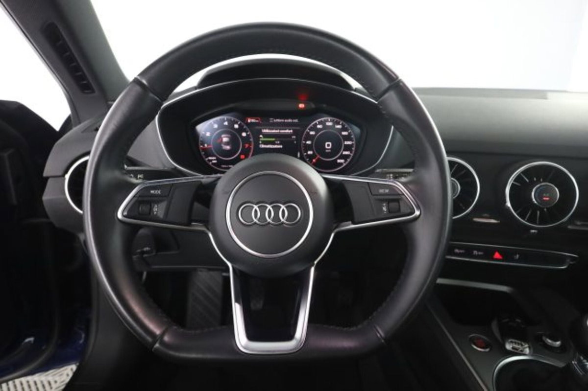 Audi TT Coupé 1.8 TFSI (4)