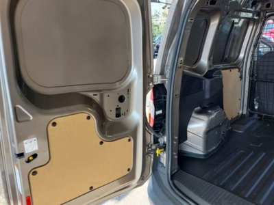 Ford Transit Courier 1.0 EcoBoost 100CV  Titanium (11)