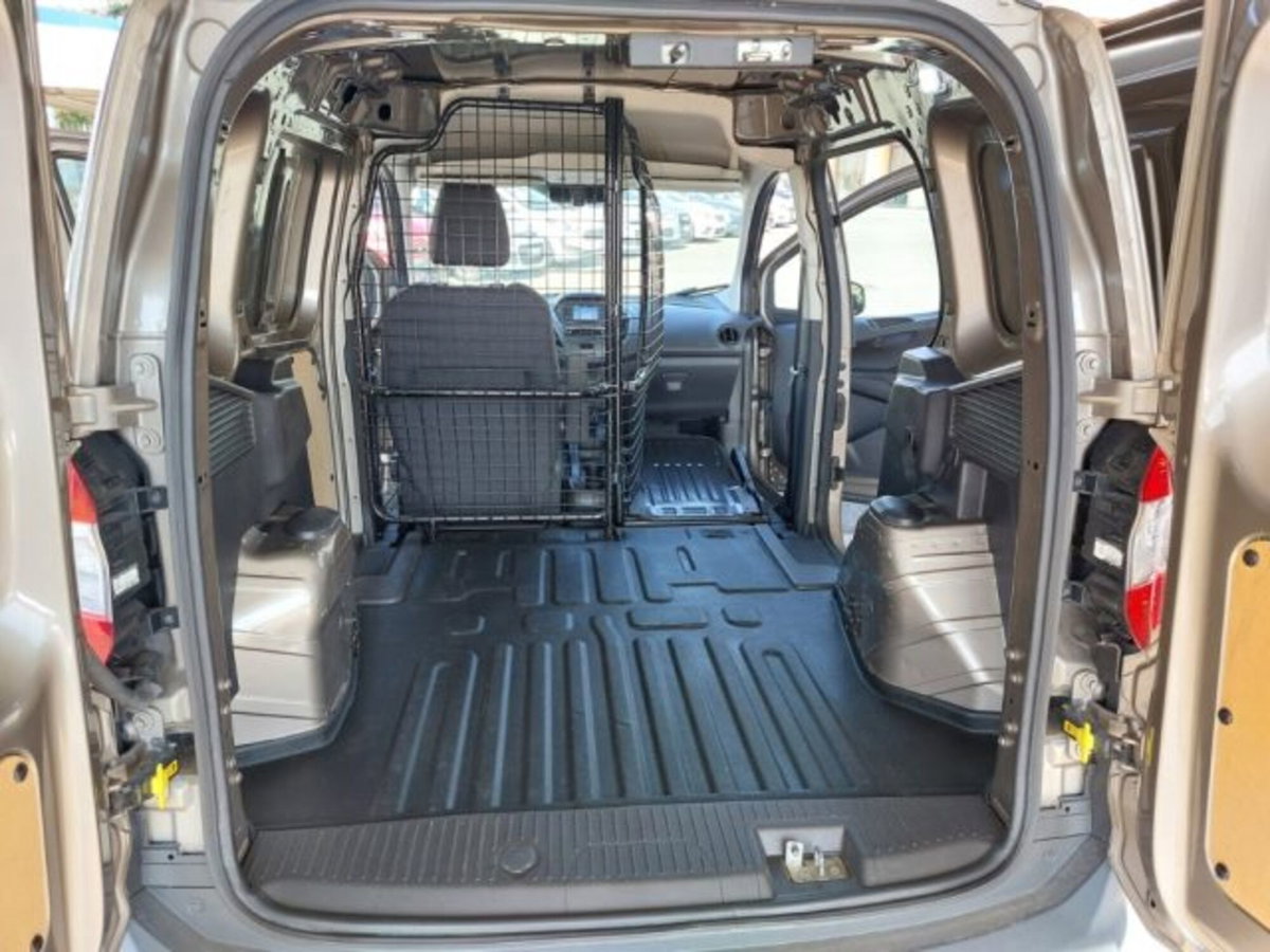 Ford Transit Courier 1.0 EcoBoost 100CV  Titanium (12)
