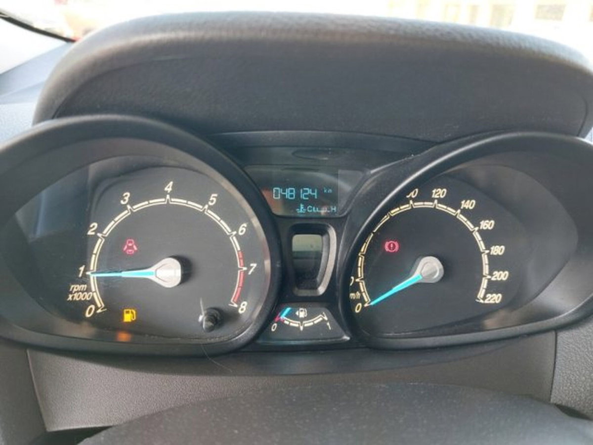 Ford Transit Courier 1.0 EcoBoost 100CV  Titanium (5)