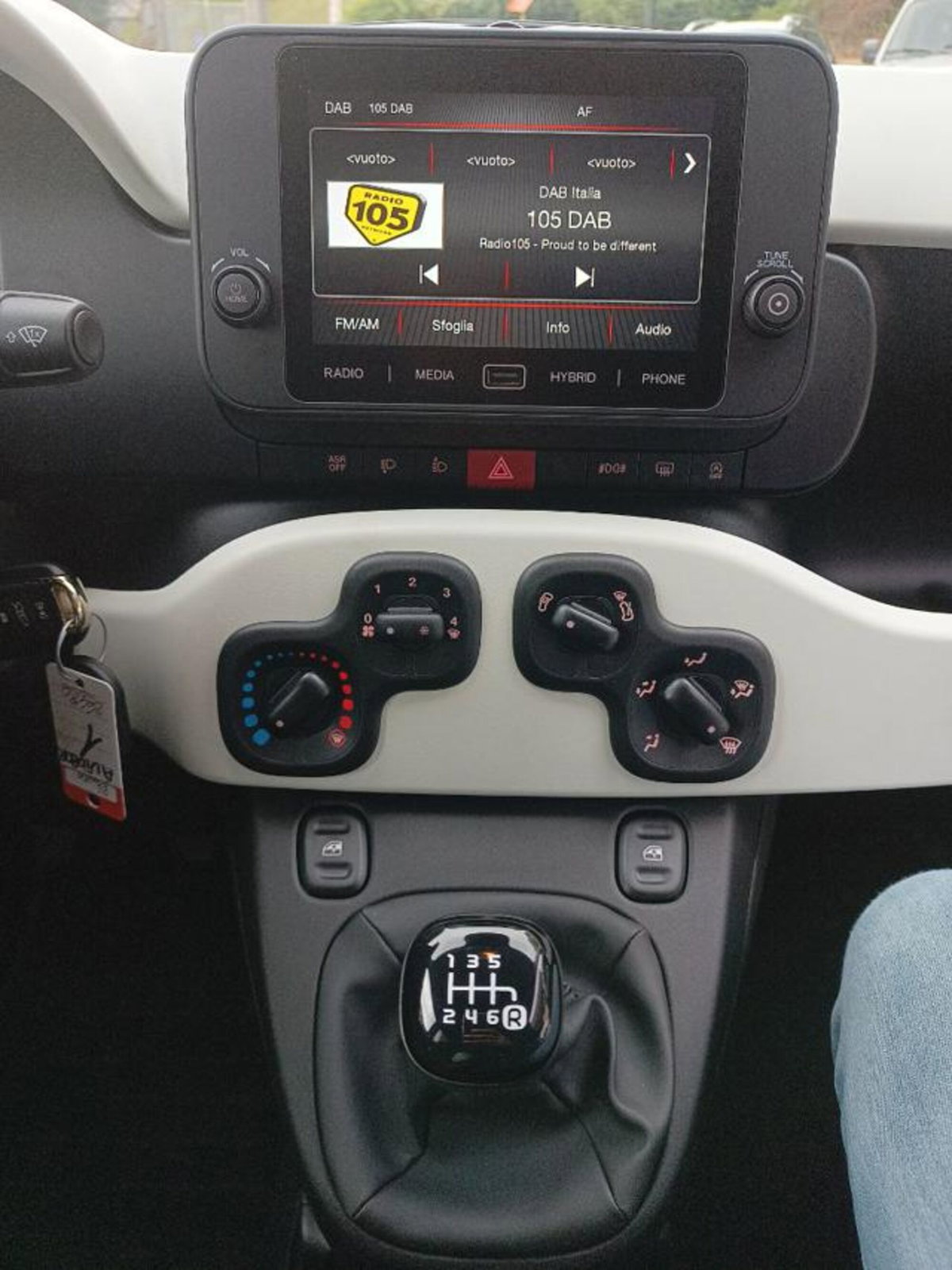 Fiat Panda Cross 1.0 firefly hybrid Cross s&s 70cv 5p.ti (10)