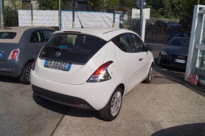 Lancia Ypsilon 1.2 69 CV 5 porte Silver (5)