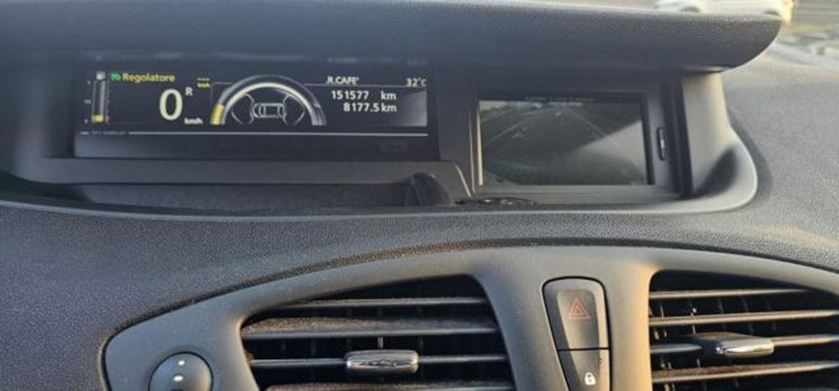 Renault Scenic E-Tech Electric XMod dCi 110 CV EDC Limited (12)