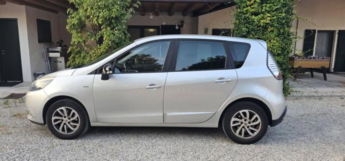 Renault Scenic E-Tech Electric XMod dCi 110 CV EDC Limited (2)