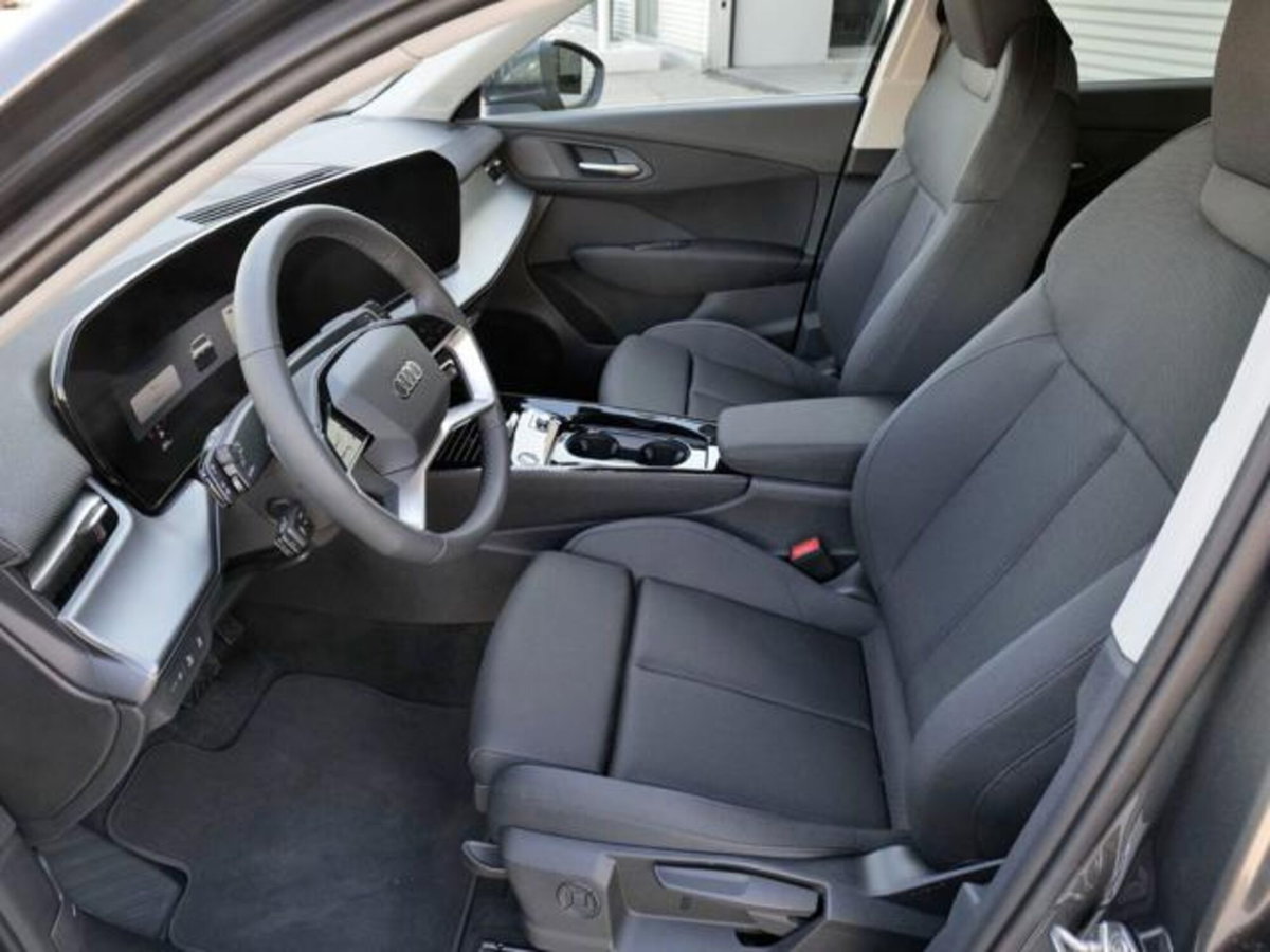 Audi Q3 Sportback 2.0 tdi S line edition 150cv s-tronic (5)