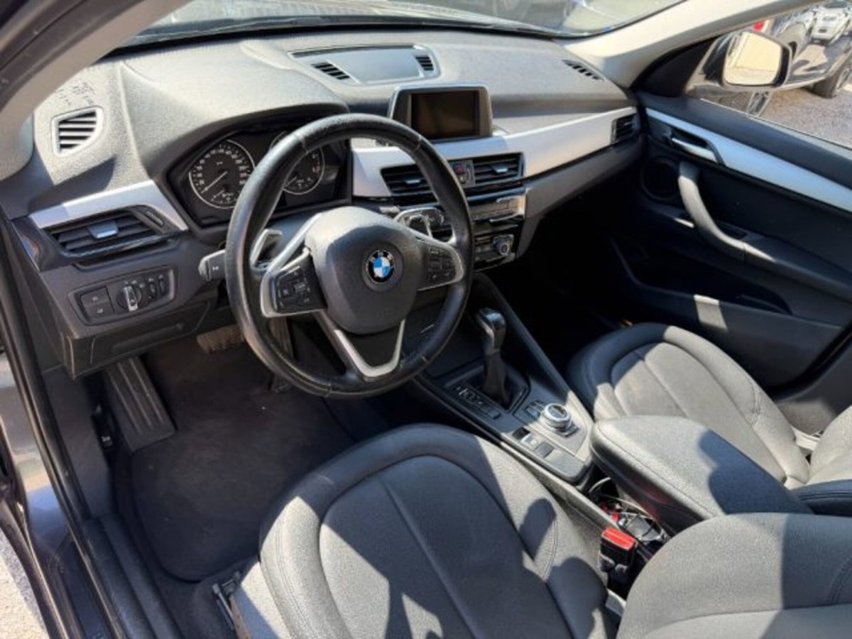 BMW X1 sDrive18d Business (8)