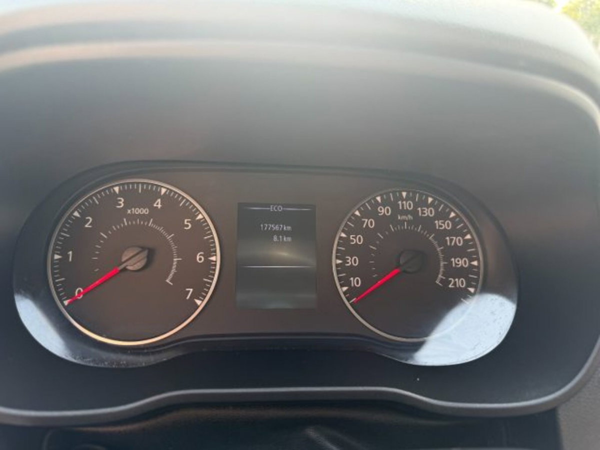 Dacia Duster 1.5 dCi 90CV Start&Stop 4x2 Prestige (14)
