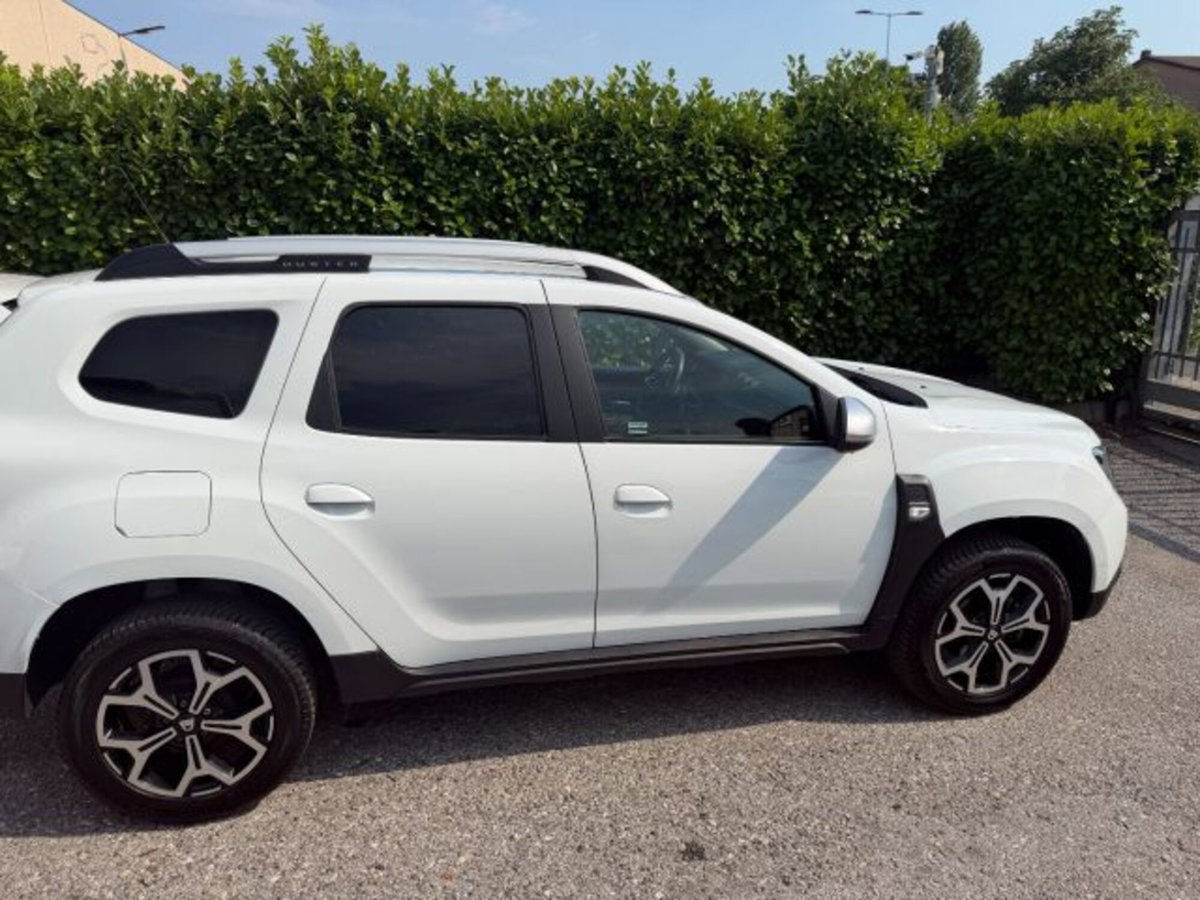 Dacia Duster 1.5 dCi 90CV Start&Stop 4x2 Prestige (2)