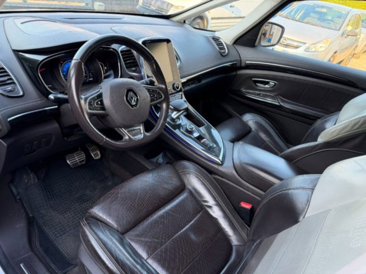 Renault Espace dCi 160CV EDC Energy Initiale Paris 4Control (8)