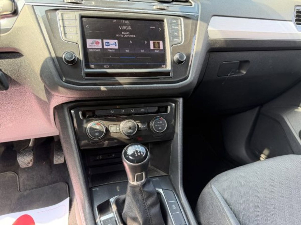 Volkswagen Tiguan 1.6 TDI SCR Business BlueMotion Technology (12)