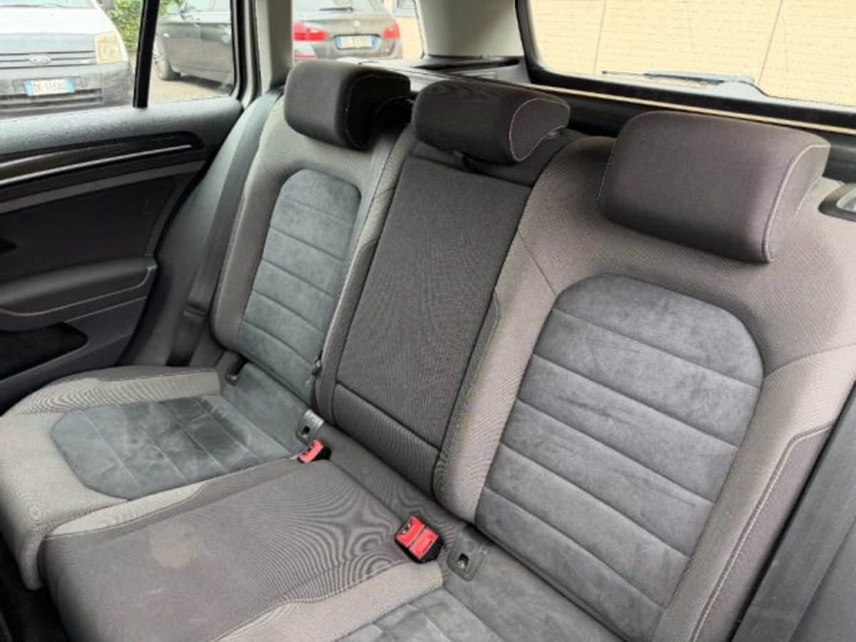 Volkswagen Golf Variant 1.6 TDI 110 CV DSG Highline BMT (10)