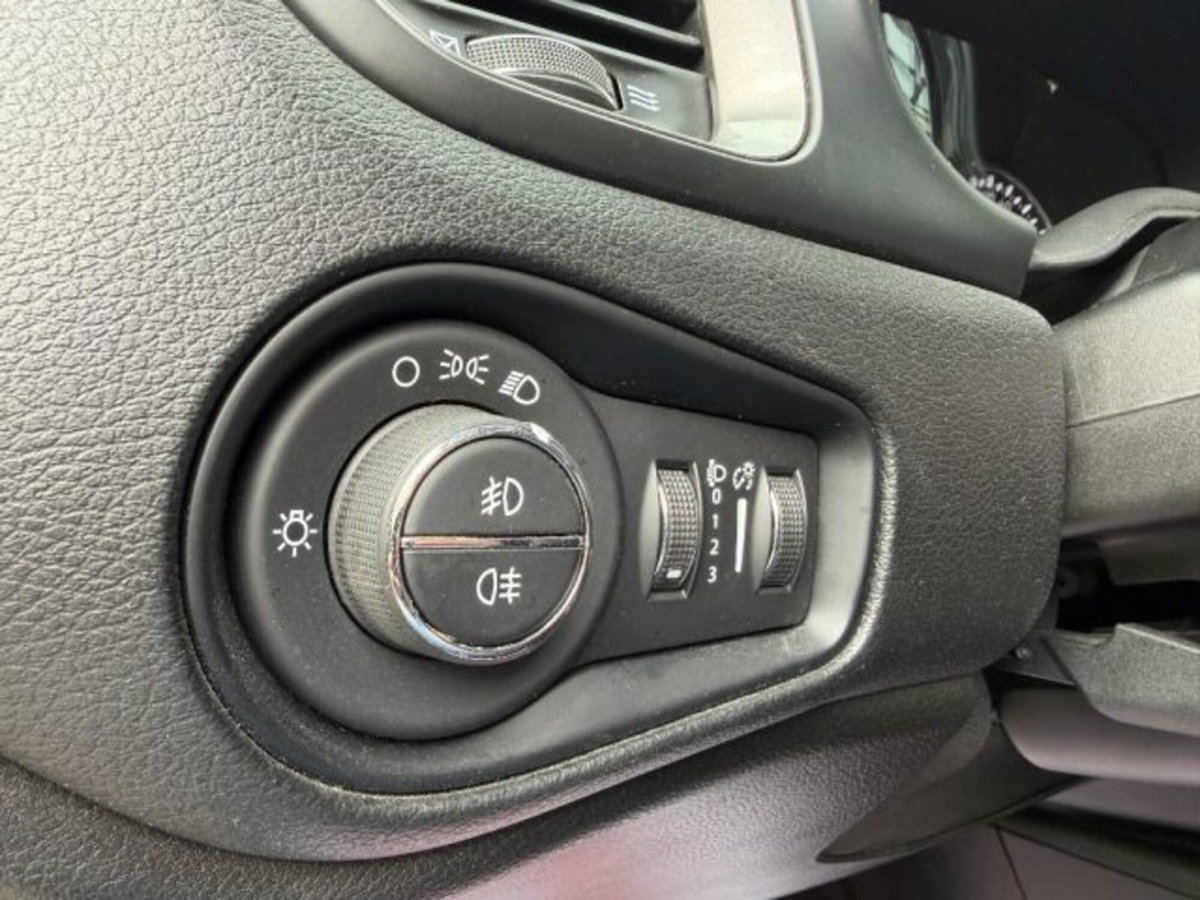 Jeep Renegade 1.0 T3 Limited (17)