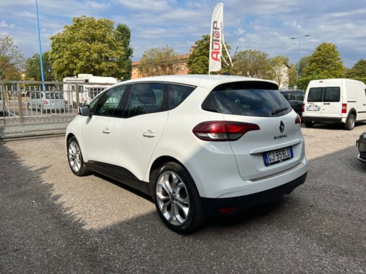 Renault Scenic E-Tech Electric 1.9 dCi Luxe Dynamique (7)