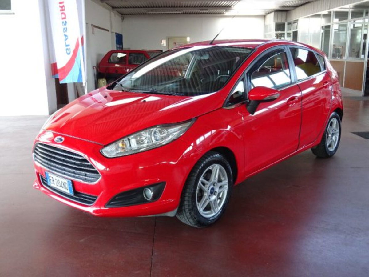Ford Fiesta 1.5 TDCi 75CV 5 porte Titanium