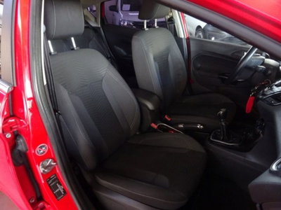 Ford Fiesta 1.5 TDCi 75CV 5 porte Titanium (11)