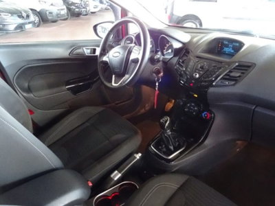 Ford Fiesta 1.5 TDCi 75CV 5 porte Titanium (12)