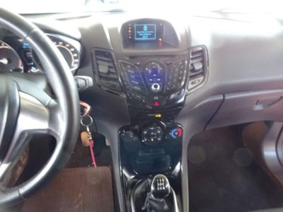 Ford Fiesta 1.5 TDCi 75CV 5 porte Titanium (15)