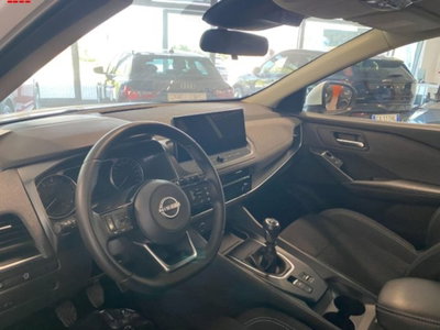 Nissan Qashqai 1.3 mhev Acenta 2wd 140cv (8)