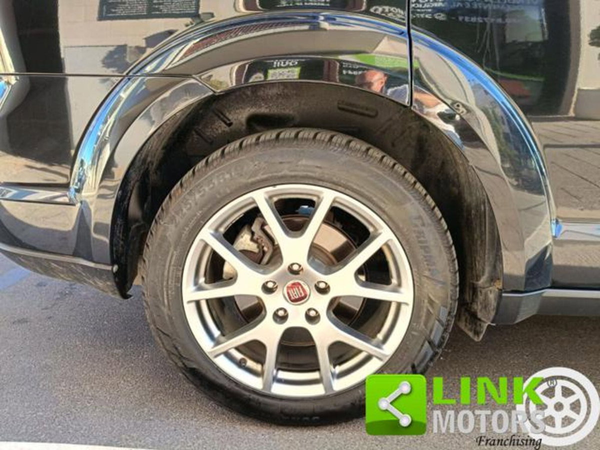 Fiat Freemont 2.0 Multijet 170 CV Black Code (18)