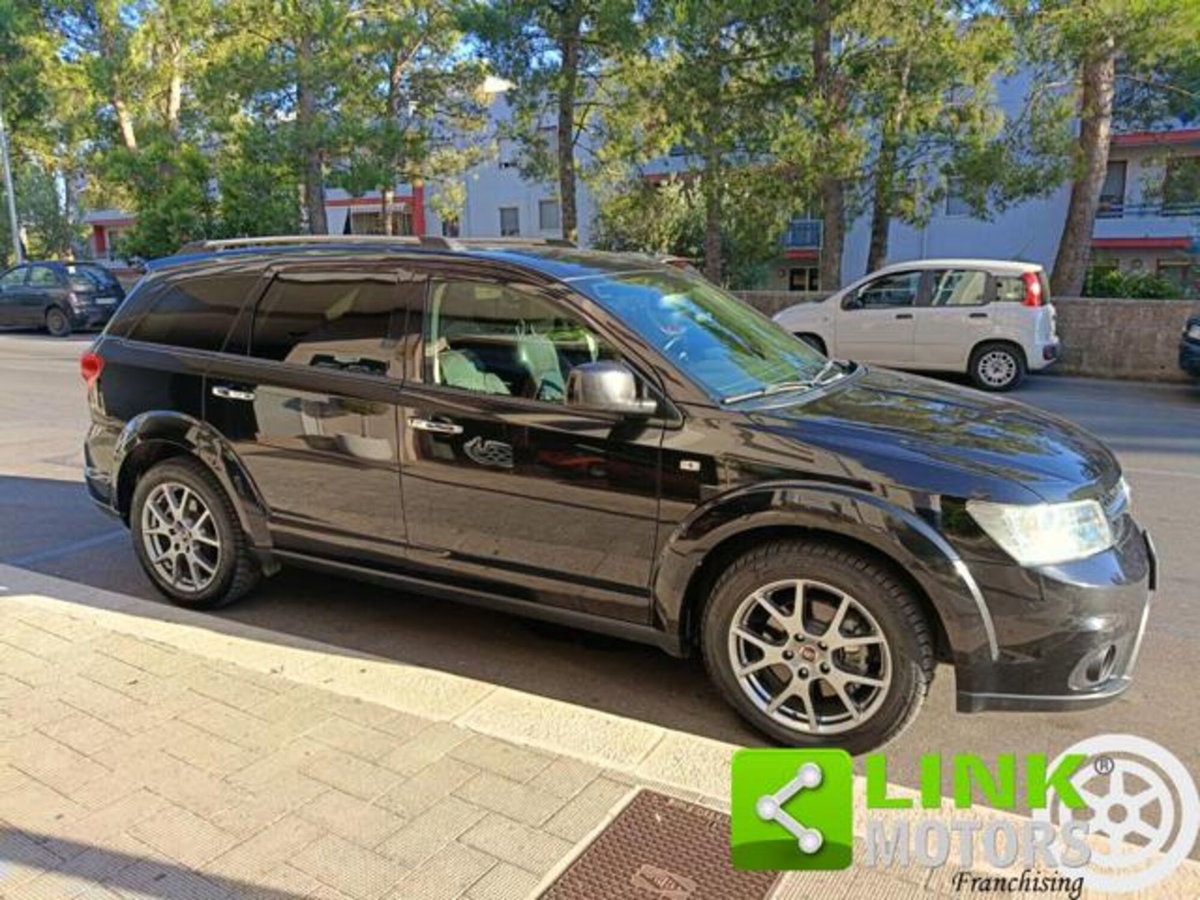 Fiat Freemont 2.0 Multijet 170 CV Black Code (2)