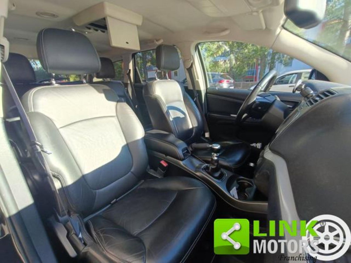 Fiat Freemont 2.0 Multijet 170 CV Black Code (5)