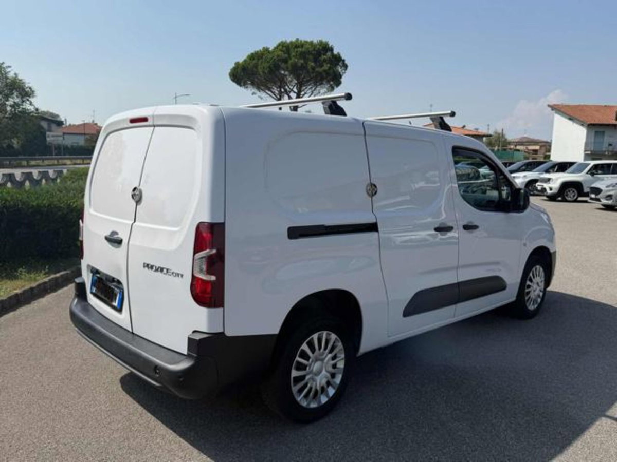 Toyota Proace City City 1.5D 130 CV S&S PL 4p. Comfort (4)