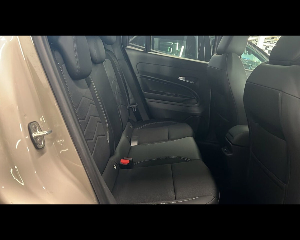Jeep Avenger 1.2 turbo Summit fwd 100cv (12)