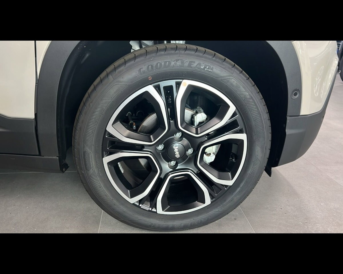 Jeep Avenger 1.2 turbo Summit fwd 100cv (15)