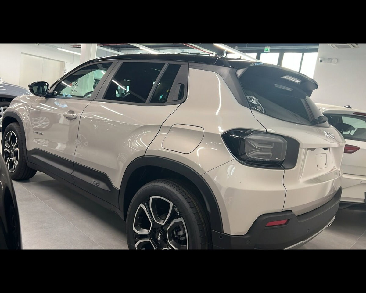Jeep Avenger 1.2 turbo Summit fwd 100cv (5)