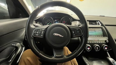 Jaguar E-Pace 2.0D 150 CV AWD aut. R-Dynamic (14)