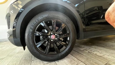 Jaguar E-Pace 2.0D 150 CV AWD aut. R-Dynamic (15)