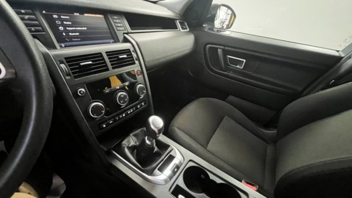 Land Rover Discovery Sport 2.0 eD4 150 CV 2WD SE (12)