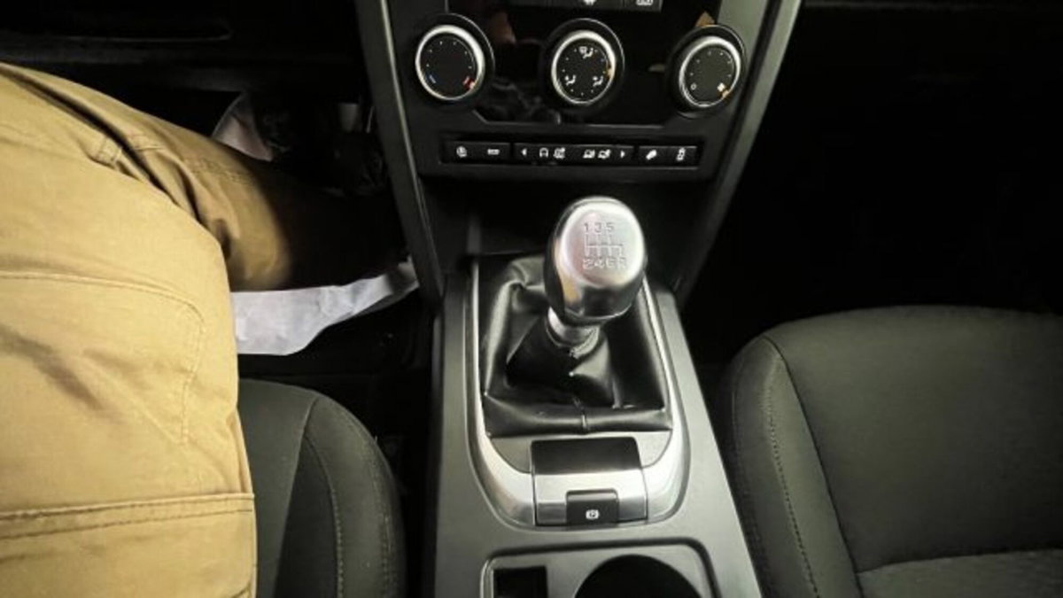 Land Rover Discovery Sport 2.0 eD4 150 CV 2WD SE (13)