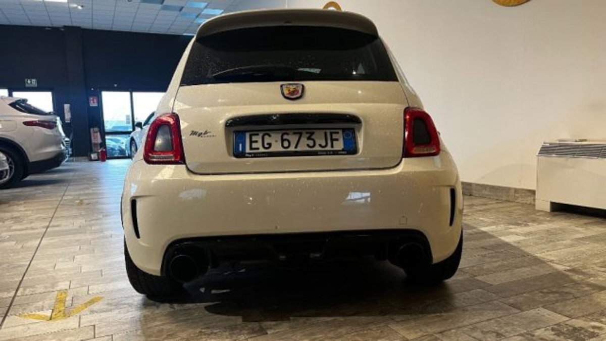 Abarth 595 595 1.4 Turbo T-Jet 165 CV (6)