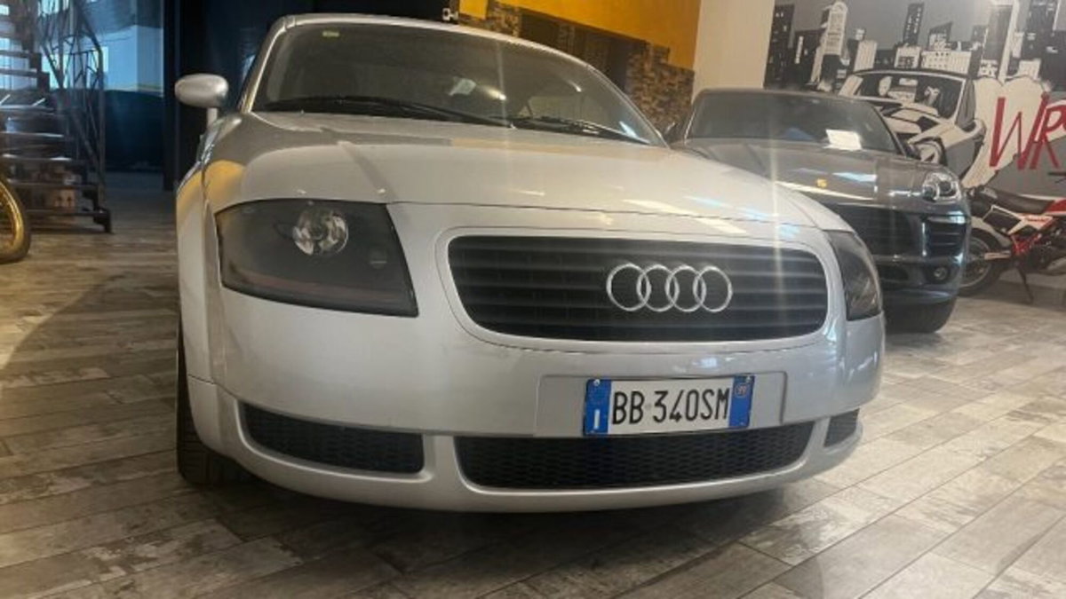 Audi TT Coupé 1.8 T 20V 179 CV cat (2)